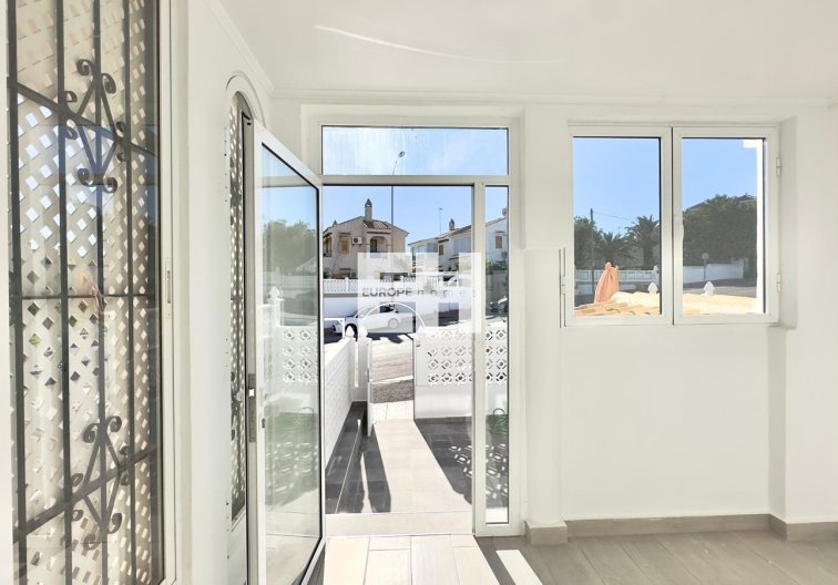 Segunda mano - town house - Torrevieja - La Mata