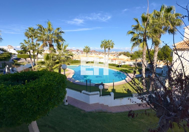 Segunda mano - town house - Torrevieja - La Mata