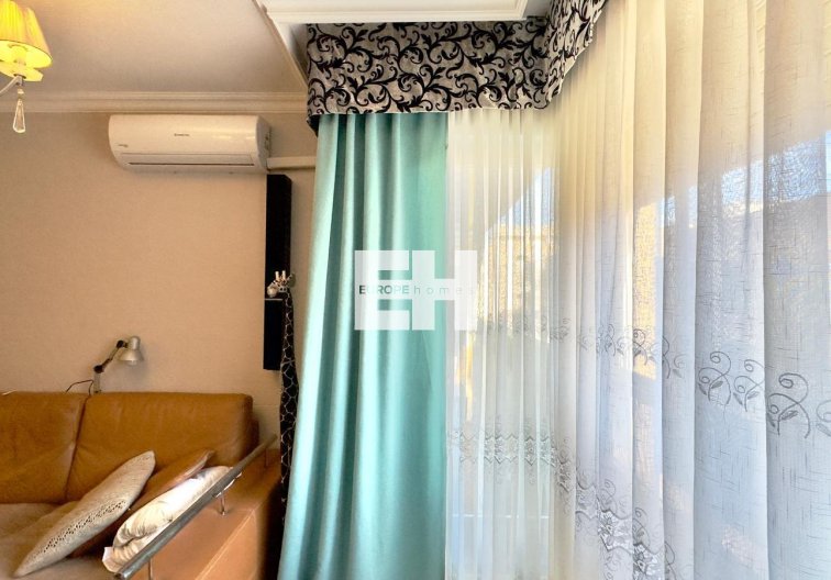 Resale - Apartment - Torrevieja - Centro