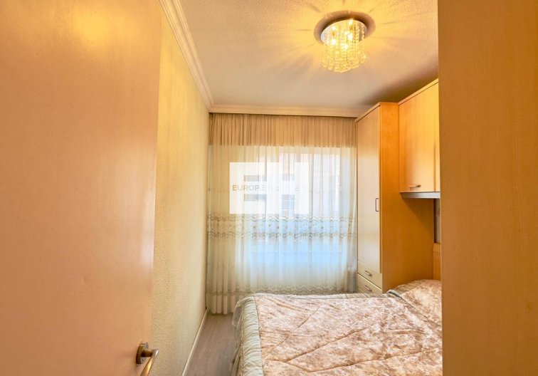 Resale - Apartment - Torrevieja - Centro