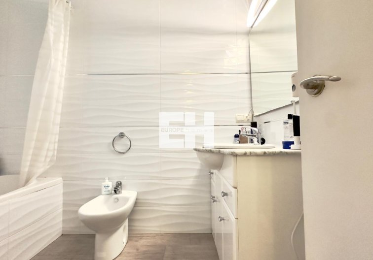 Resale - Apartment - Torrevieja - Centro