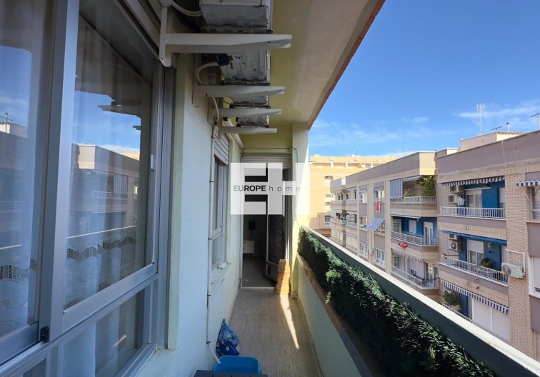 Resale - Apartment - Torrevieja - Centro