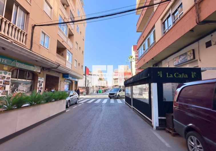 Resale - Apartment - Torrevieja - Centro