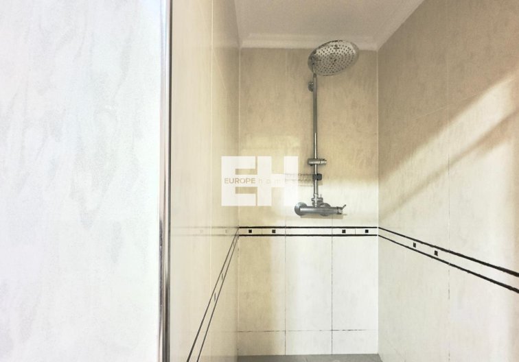 Segunda mano - Apartamento  - Torrevieja - Centro