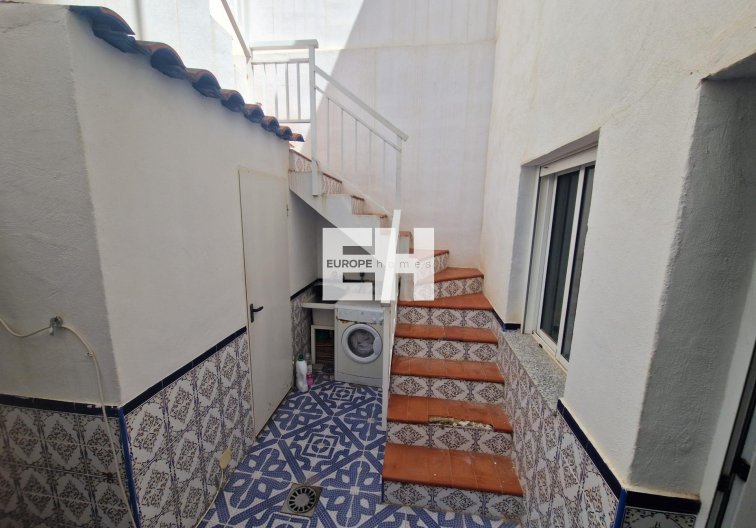 Herverkoop - town house - Torrevieja