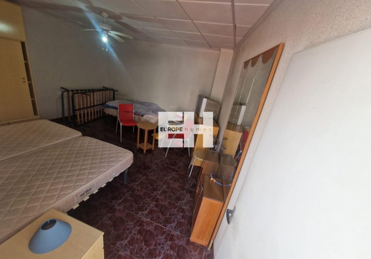 Herverkoop - town house - Torrevieja