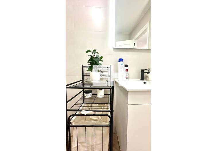 Segunda mano - Apartamento  - Torrevieja - Centro