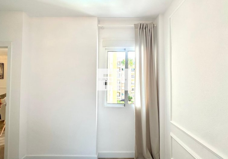 Segunda mano - Apartamento  - Torrevieja - Centro