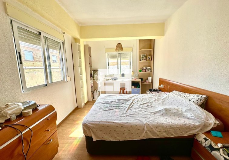 Segunda mano - Apartamento  - Torrevieja - Estacion De Autobuses