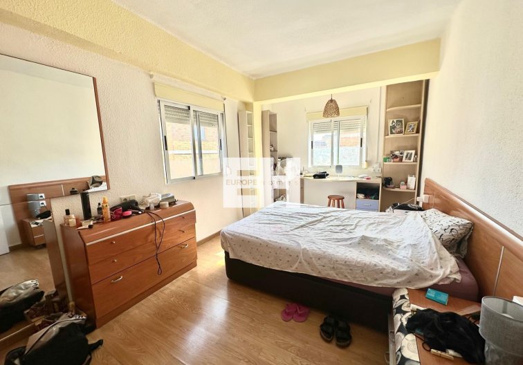 Segunda mano - Apartamento  - Torrevieja - Estacion De Autobuses