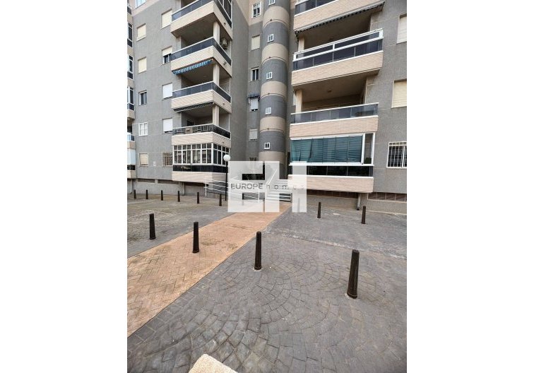 Segunda mano - Apartamento  - Torrevieja - Aguas Nuevas