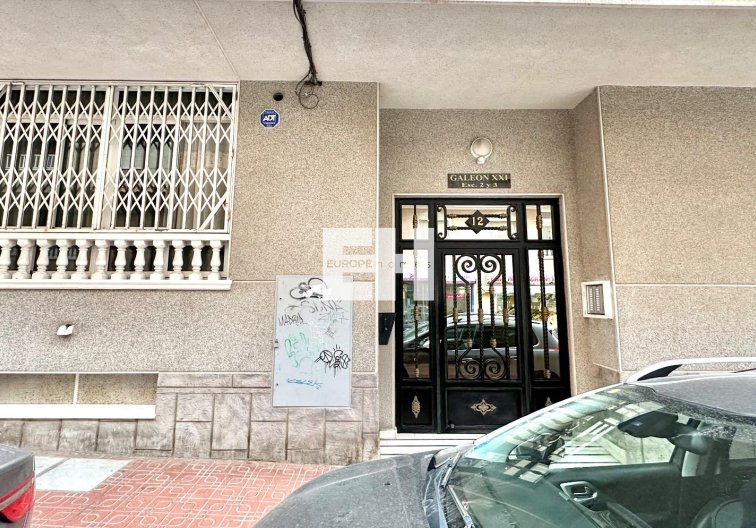 Segunda mano - Apartamento  - Torrevieja - Centro