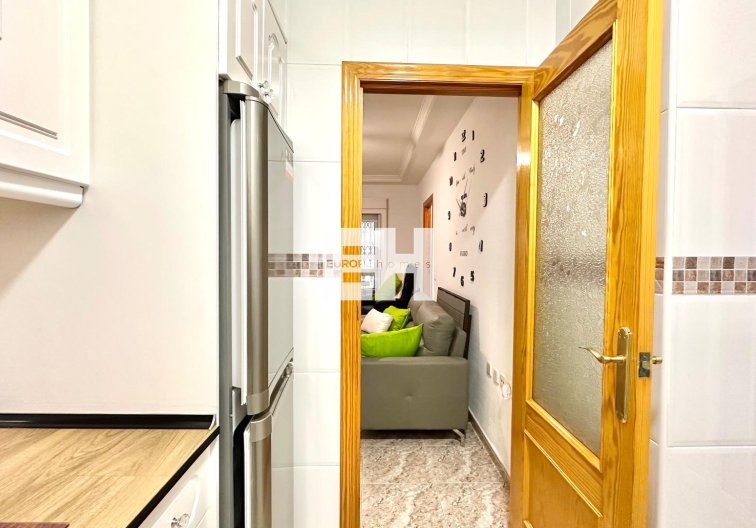 Segunda mano - Apartamento  - Torrevieja - Centro