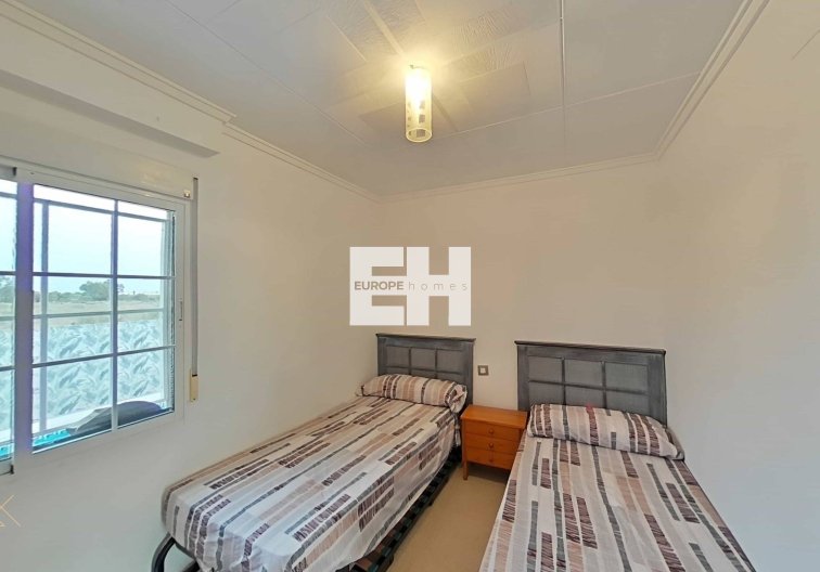 Resale - villa - Torrevieja - San Luis