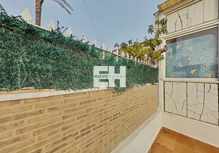 Resale - villa - Torrevieja - San Luis