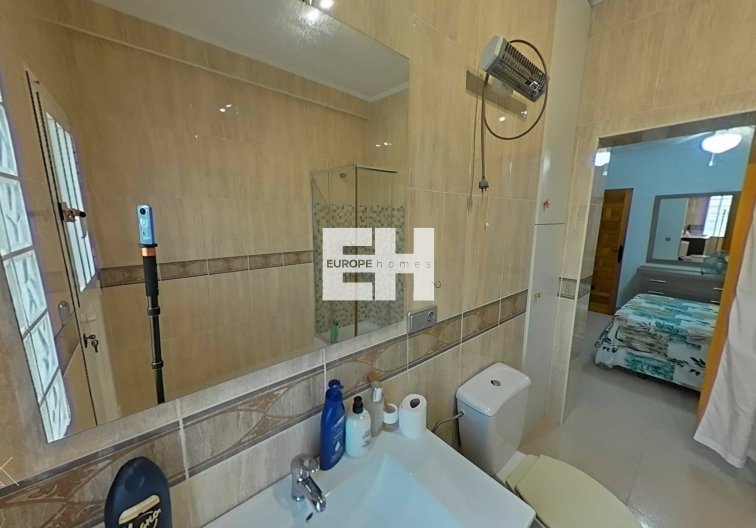 Resale - villa - Torrevieja - San Luis