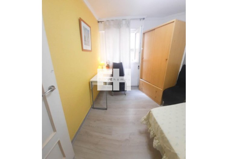 Segunda mano - Apartamento  - Torrevieja - Centro