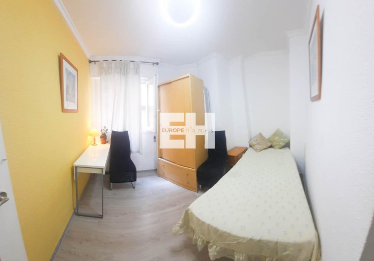Segunda mano - Apartamento  - Torrevieja - Centro