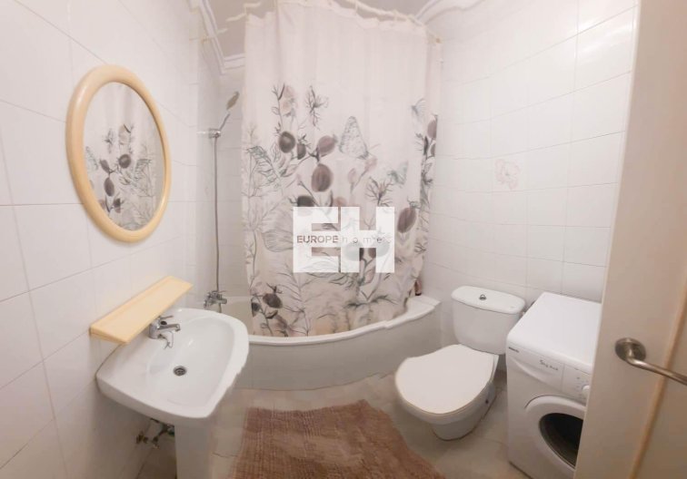 Segunda mano - Apartamento  - Torrevieja - Centro