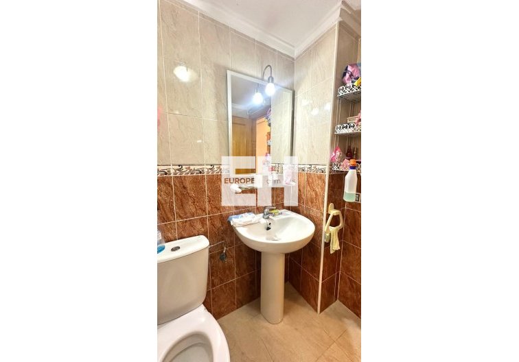 Segunda mano - Apartamento  - Torrevieja - Estacion De Autobuses