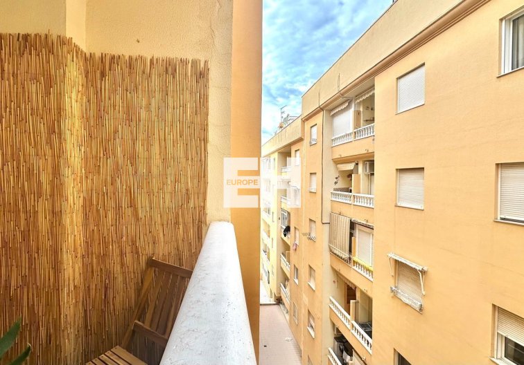 Resale - Apartment - Torrevieja - Centro