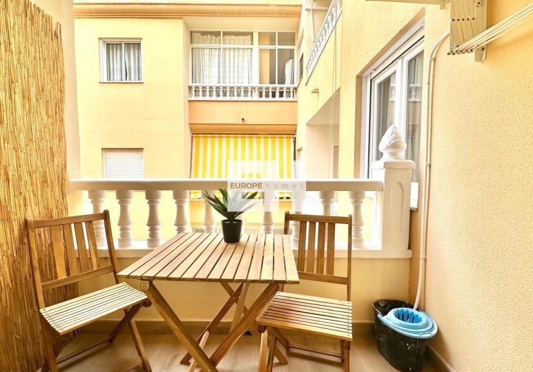 Resale - Apartment - Torrevieja - Centro