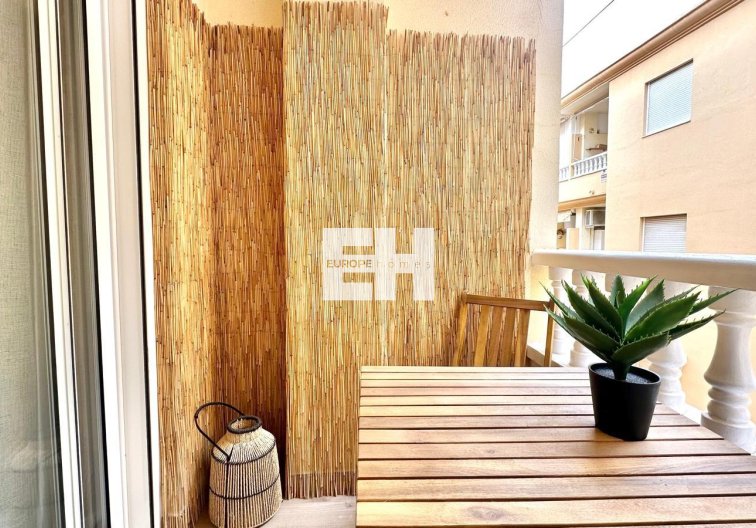 Resale - Apartment - Torrevieja - Centro