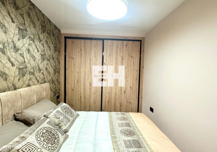 Resale - Apartment - Torrevieja - Centro