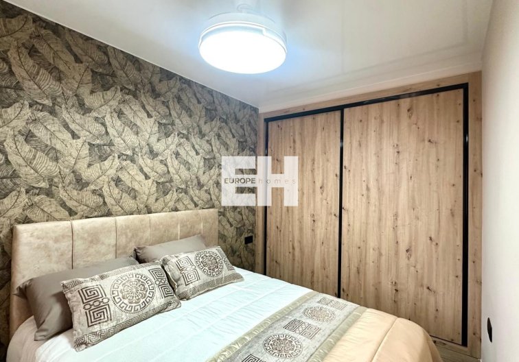 Resale - Apartment - Torrevieja - Centro