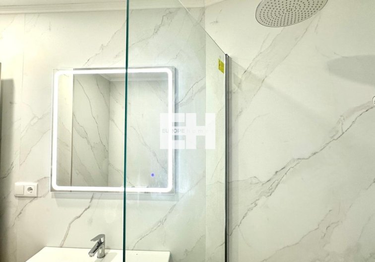 Segunda mano - Apartamento  - Torrevieja - La Mata Pueblo