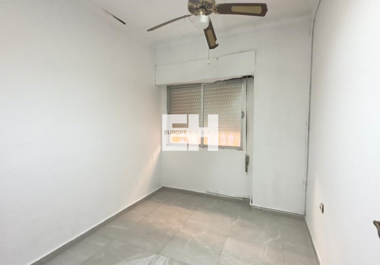 Segunda mano - Apartamento  - Torrevieja - Centro