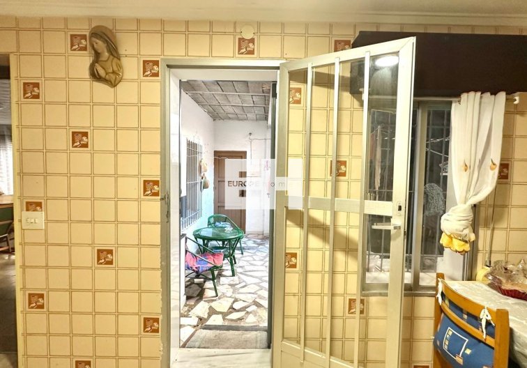 Resale - town house - Torrevieja - Playa del Cura