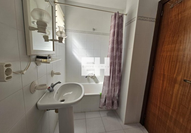 Segunda mano - Apartamento  - Torrevieja - Centro