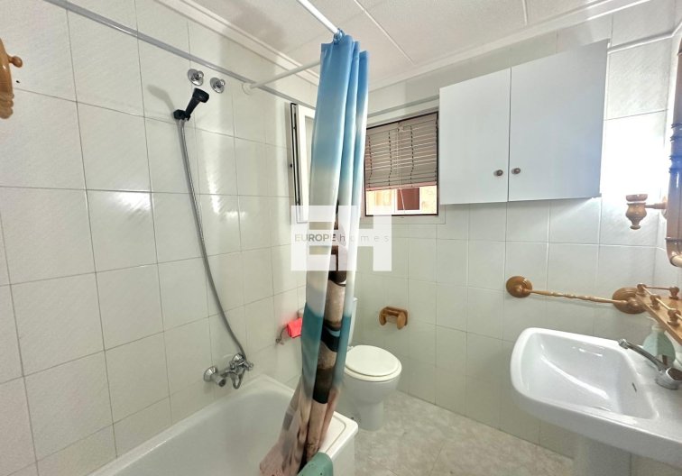 Segunda mano - Apartamento  - Torrevieja - Centro