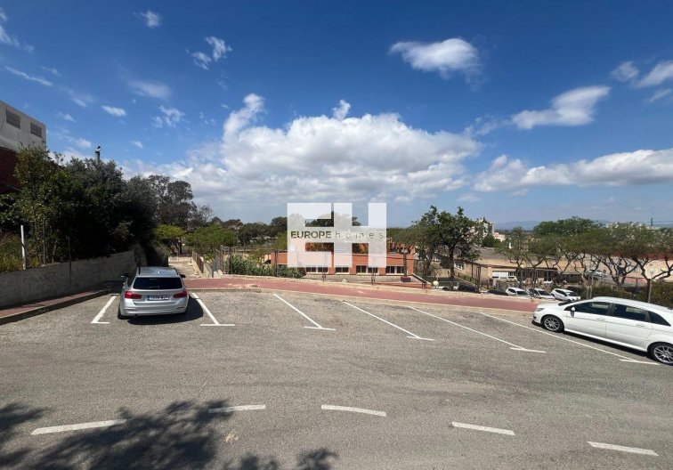 Resale - town house - Guardamar del Segura - Centro