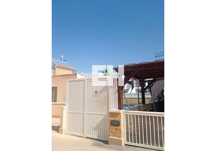 Resale - town house - Pilar de la Horadada