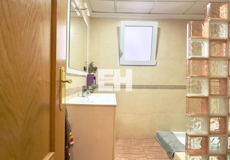 Resale - Apartment - Torrevieja