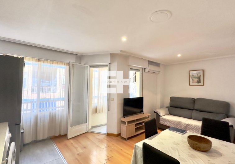 Resale - Apartment - Torrevieja