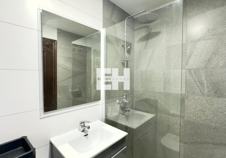 Resale - Apartment - Torrevieja