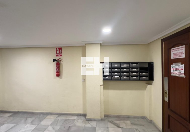 Resale - Apartment - Torrevieja