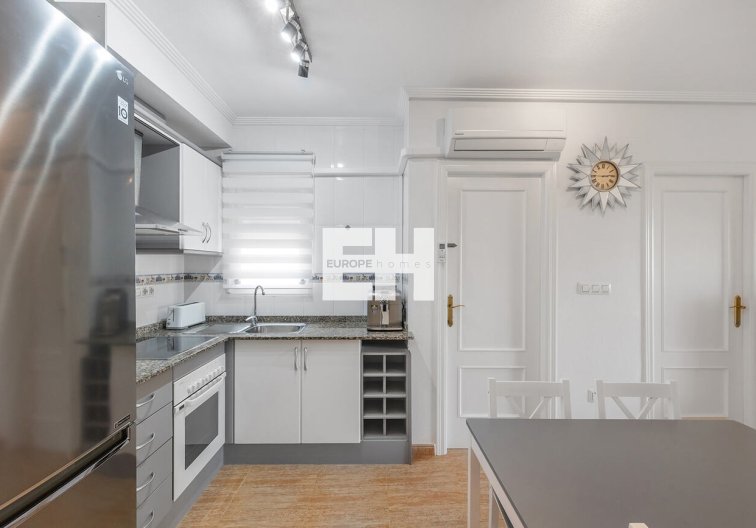 Resale - Apartment - Orihuela Costa - Playa Flamenca