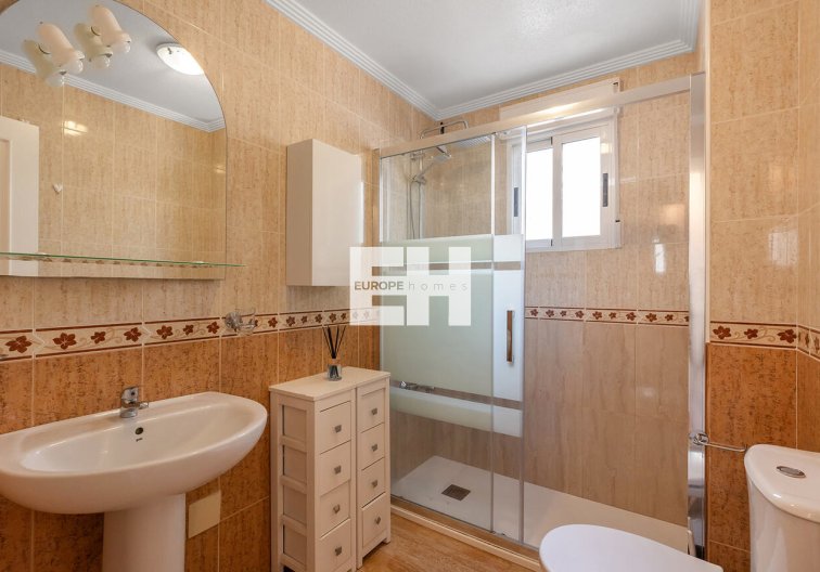 Resale - Apartment - Orihuela Costa - Playa Flamenca