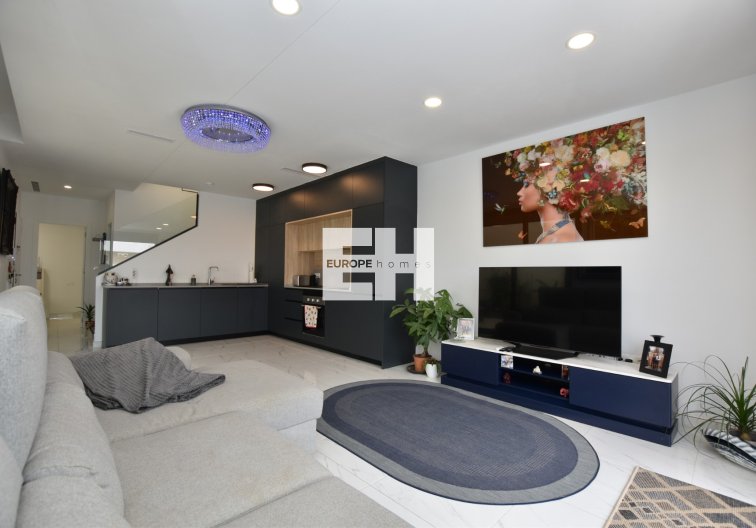 Revente - villa - Los Montesinos - Costa Blanca