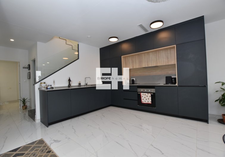 Revente - villa - Los Montesinos - Costa Blanca