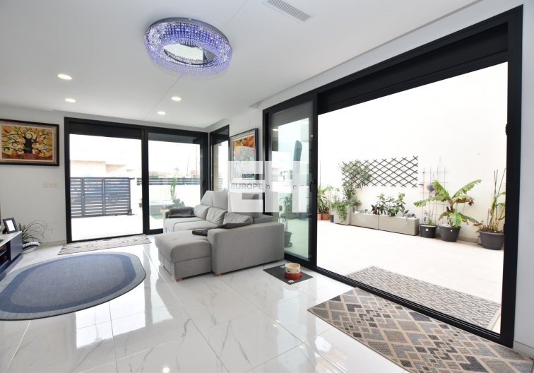 Revente - villa - Los Montesinos - Costa Blanca