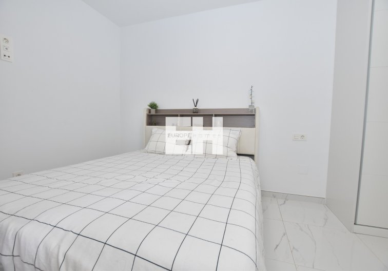 Revente - villa - Los Montesinos - Costa Blanca