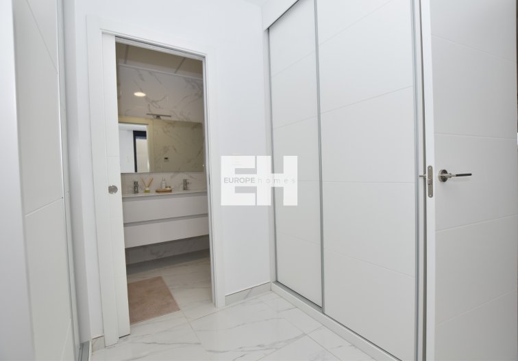 Revente - villa - Los Montesinos - Costa Blanca