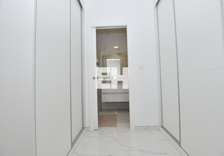 Revente - villa - Los Montesinos - Costa Blanca