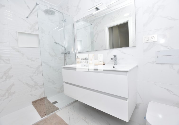 Revente - villa - Los Montesinos - Costa Blanca