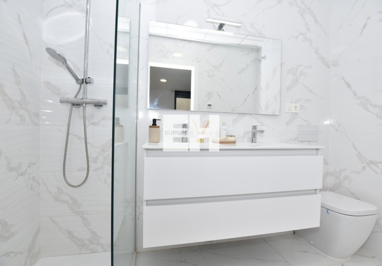 Revente - villa - Los Montesinos - Costa Blanca